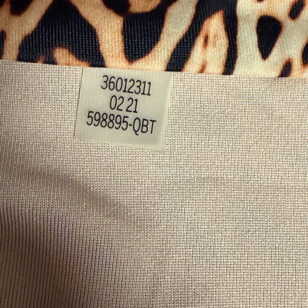 Victoria's Secret Leopard Print Bikini Bottom Gold Logo Brown Tan Large - Picture 8 of 8